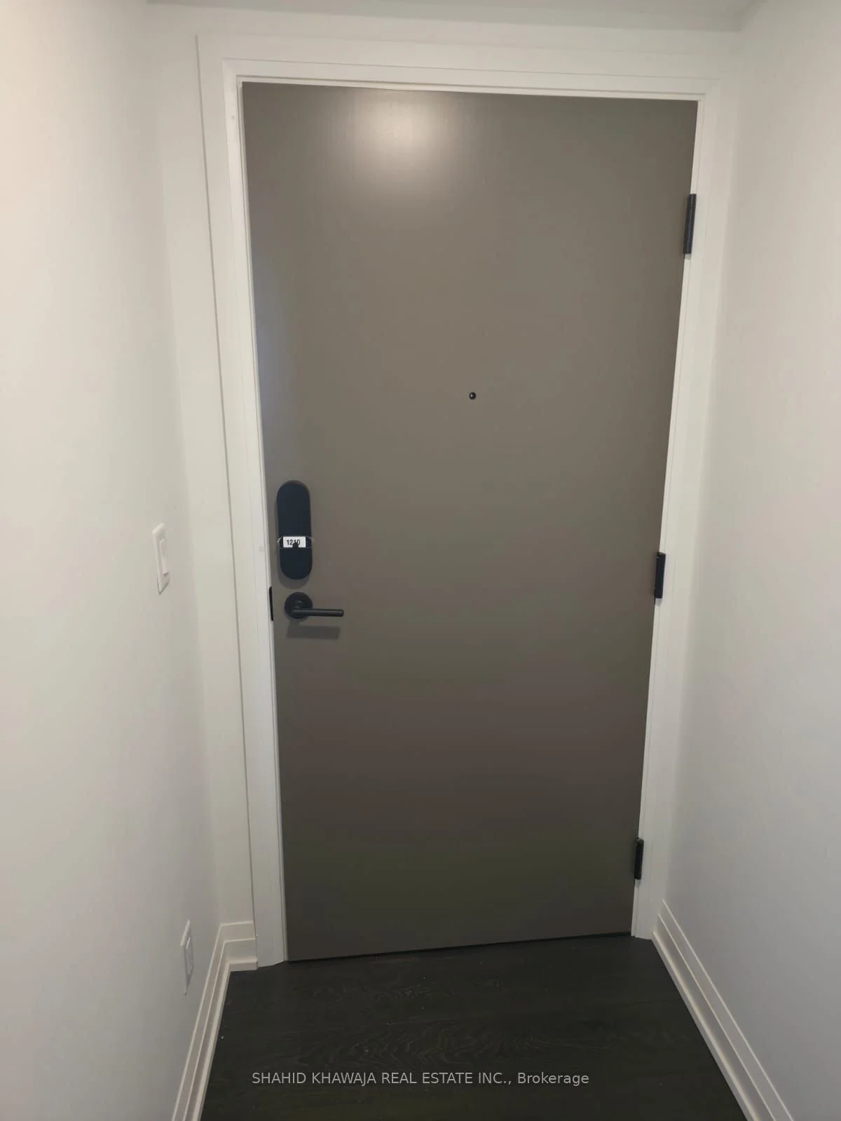 4015 The Exchange 1210, Mississauga, ON L5B 0N4