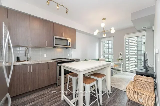 4055 PARKSIDE VILLAGE Drive 1917, Mississauga, ON L5B 0K8
