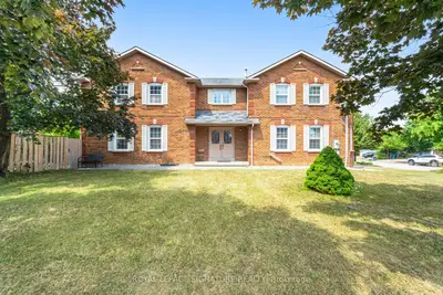 Semi-Detached in Mississauga