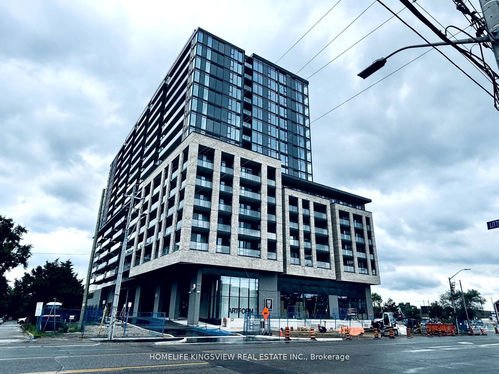 86 Dundas Street E 522, Mississauga, ON L5A 0B1