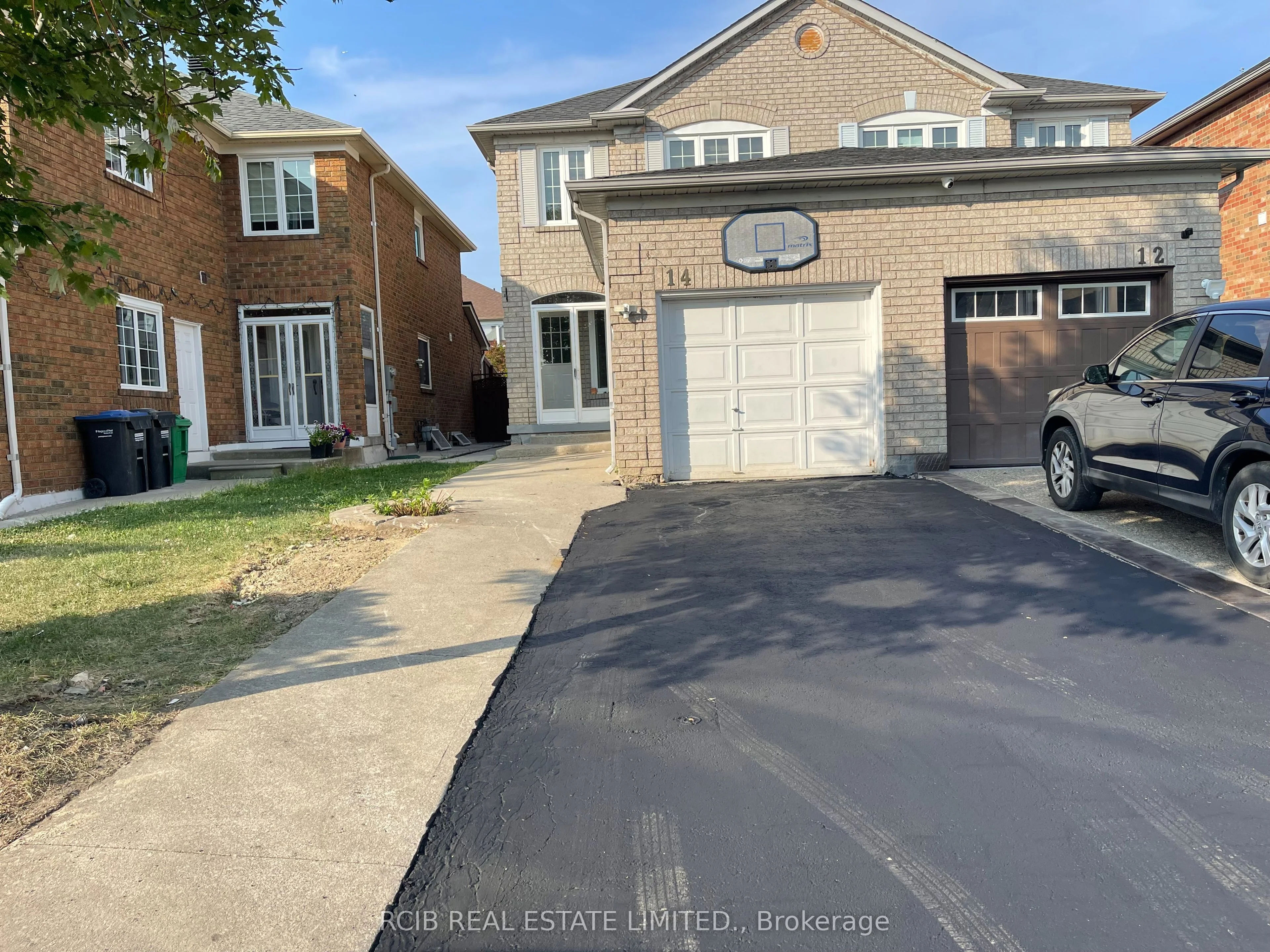 Semi-Detached in Brampton