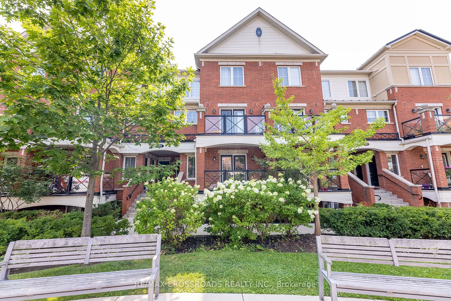 Condo Townhouse in Oakville