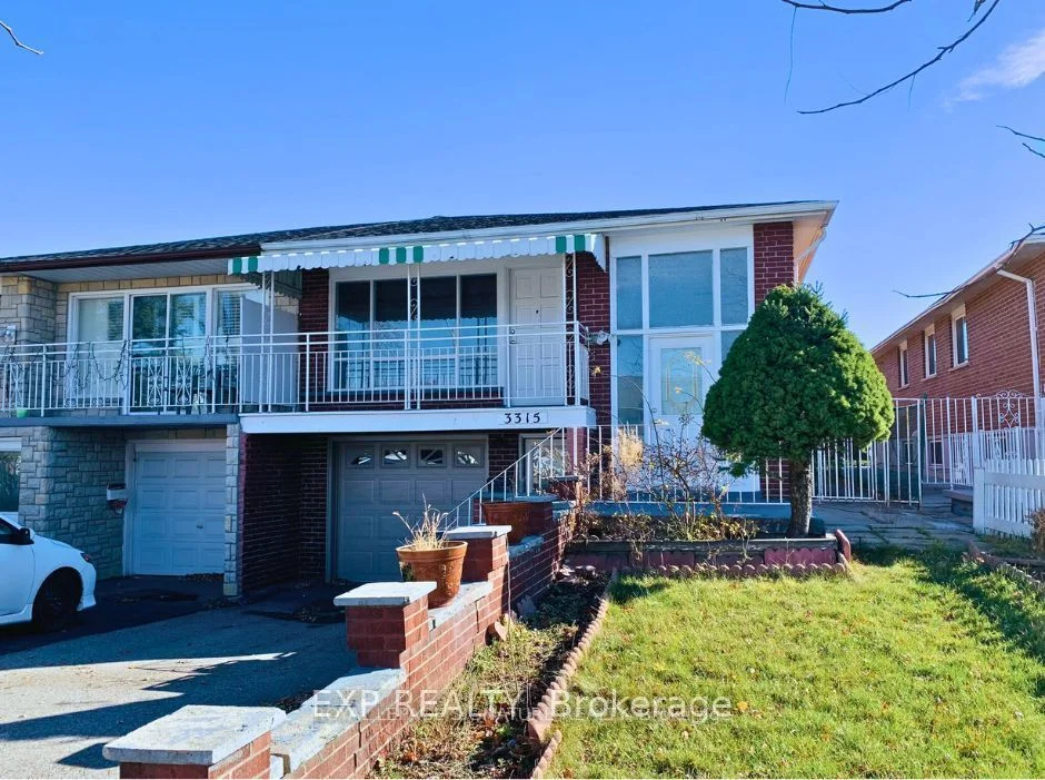 3315 Chipley Crescent, Mississauga, ON L4T 2E3