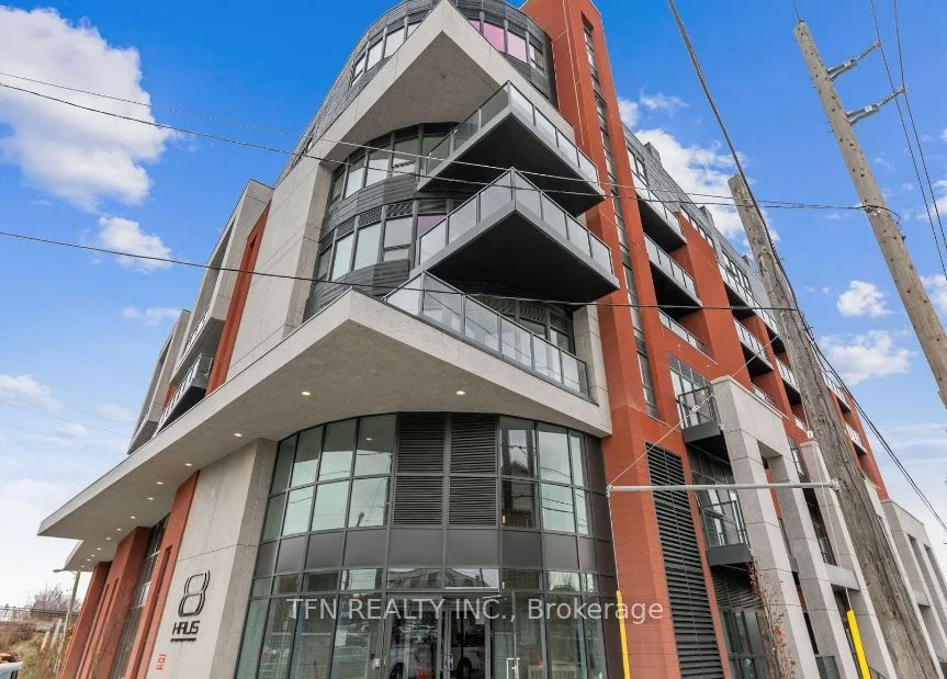 Co-op Apartment in Toronto