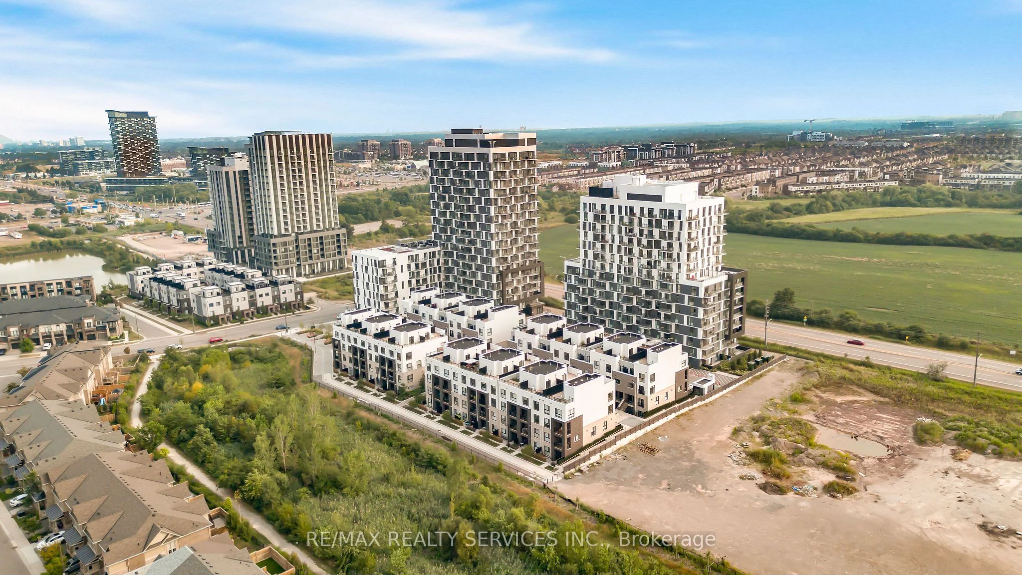 Condo Apartment in Oakville