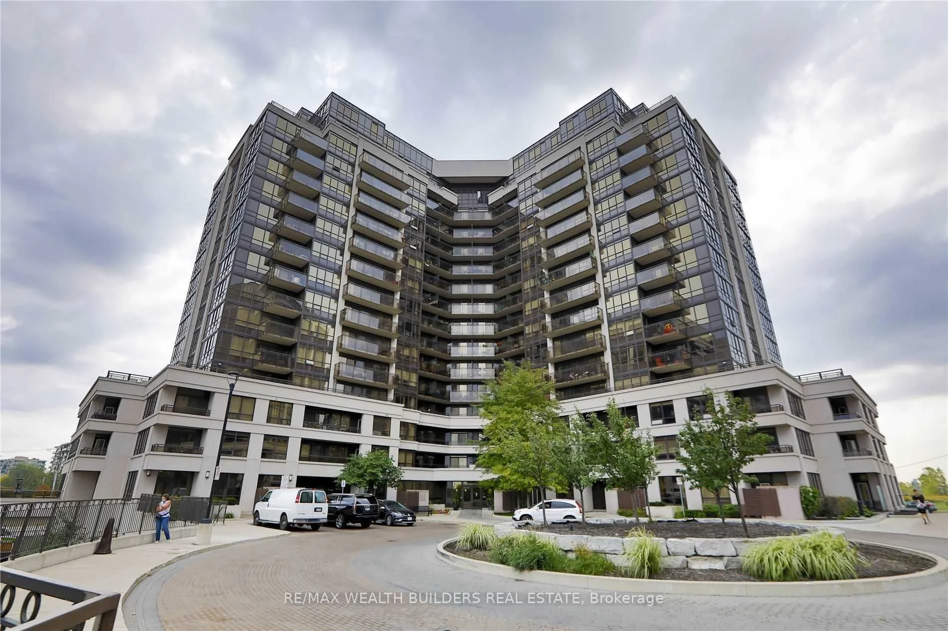 1060 Sheppard Avenue W 205, Toronto W05, ON M3J 0G7
