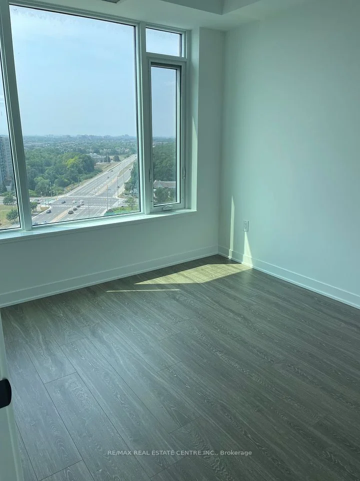 2495 Eglinton Avenue W 1609, Mississauga, ON L5M 2V8
