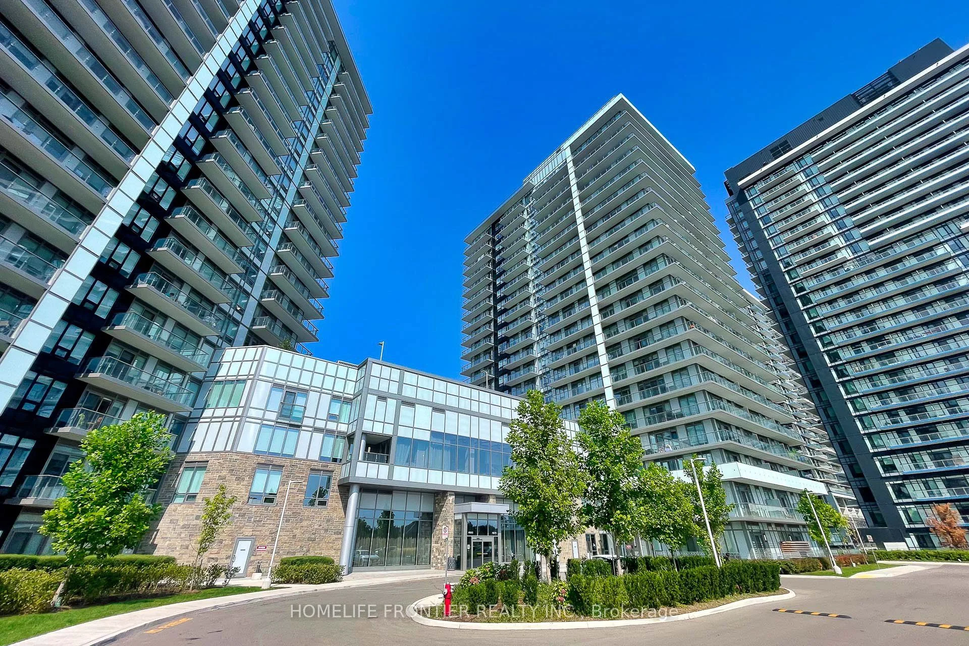 4655 Metcalfe Avenue 406, Mississauga, ON L5M 0Z7