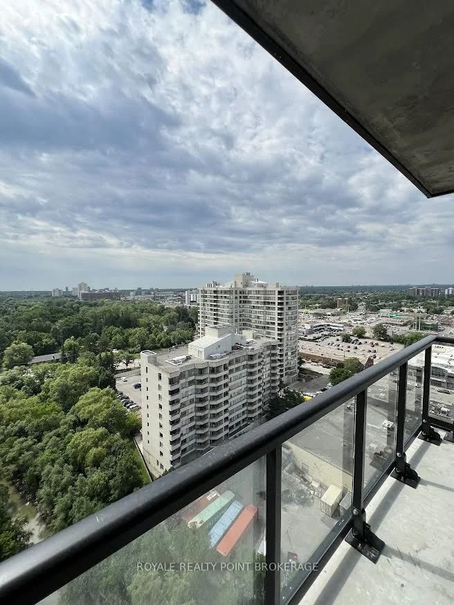 86 Dundas Street E 1616, Mississauga, ON L5A 0B1