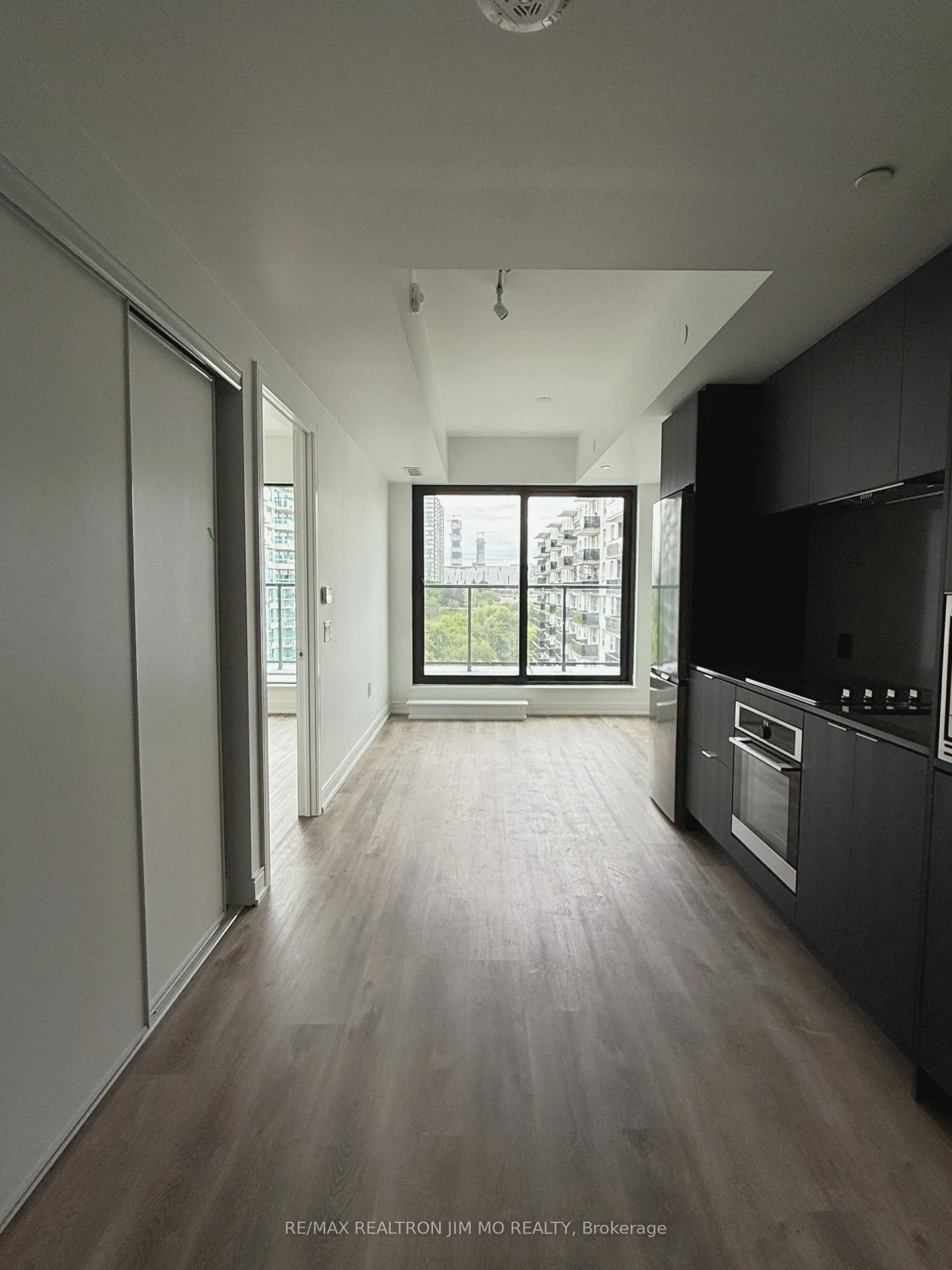 3009 Novar Road 722, Mississauga, ON L5B 0P9