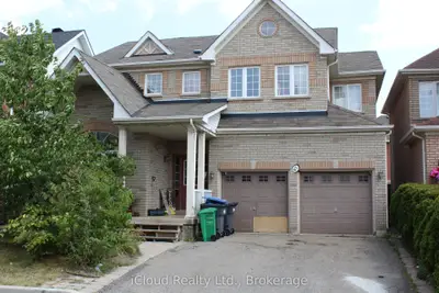 Detached in Brampton