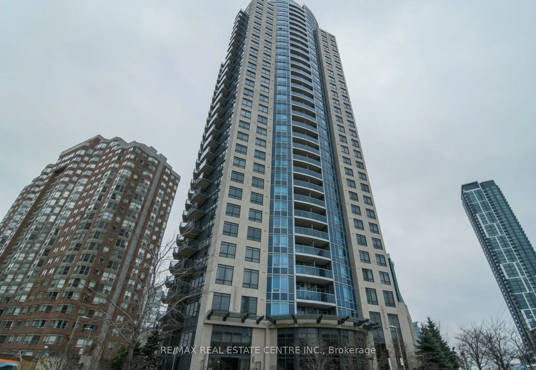 330 Burnhamthorpe Road 2506, Mississauga, ON L5B 0E1