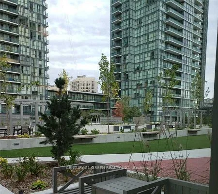 4055 Parkside Village Drive 316, Mississauga, ON L5B 0K8