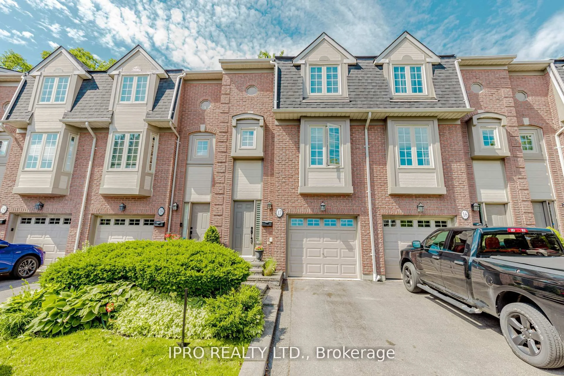 3140 Fifth Line W 17, Mississauga, ON L5L 1A2