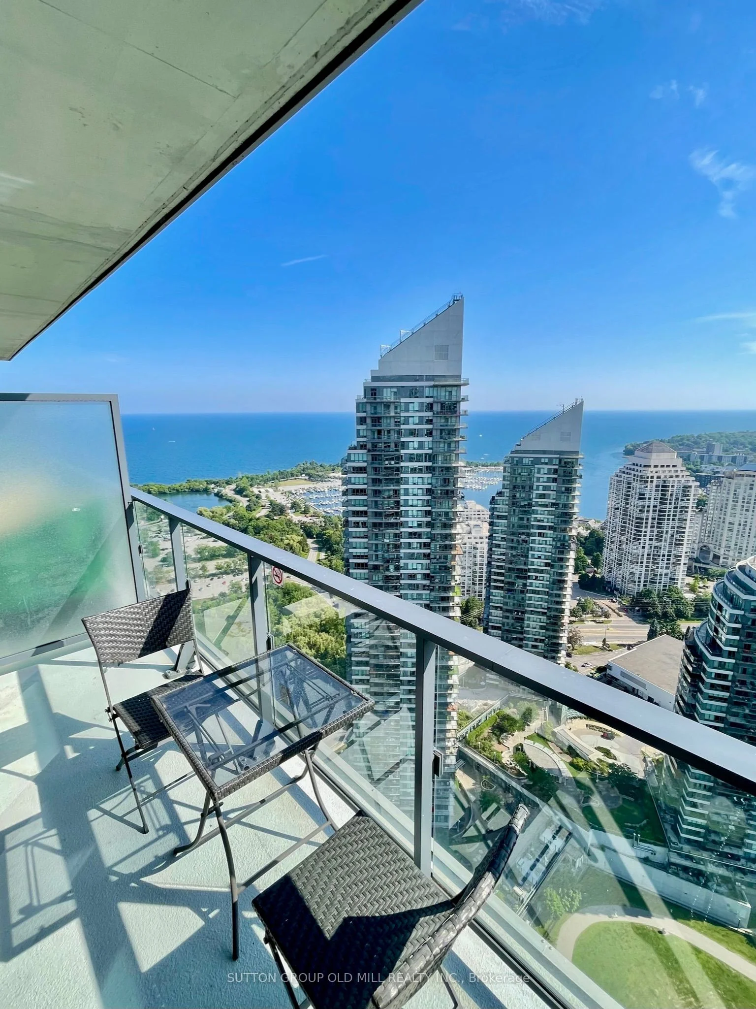 2220 Lakeshore Boulevard W 4310, Toronto W06, ON M8V 0C1