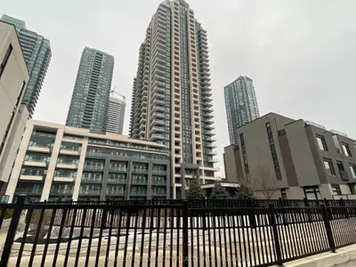 Condo Apartment in Mississauga