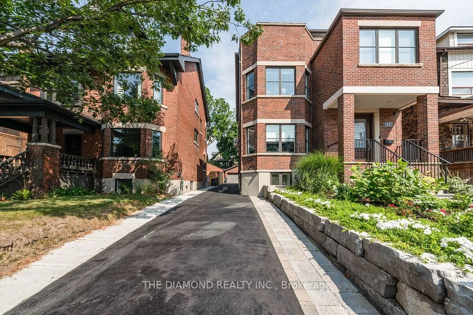 190 Westminster Avenue, Toronto W01, ON M6R 1P1