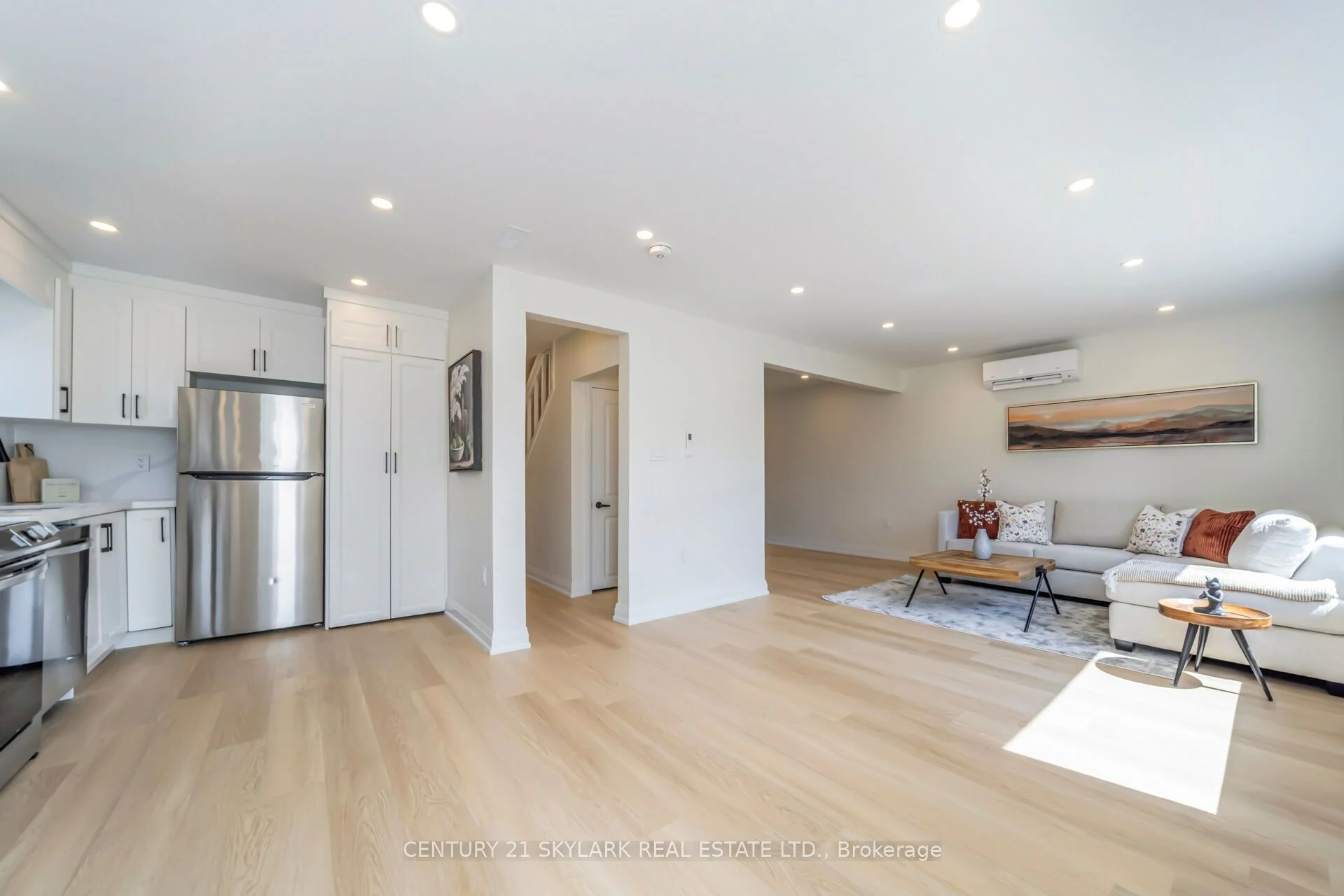 9 Berry Creek Drive UNIT 1, Toronto W10, ON M9W 4A1