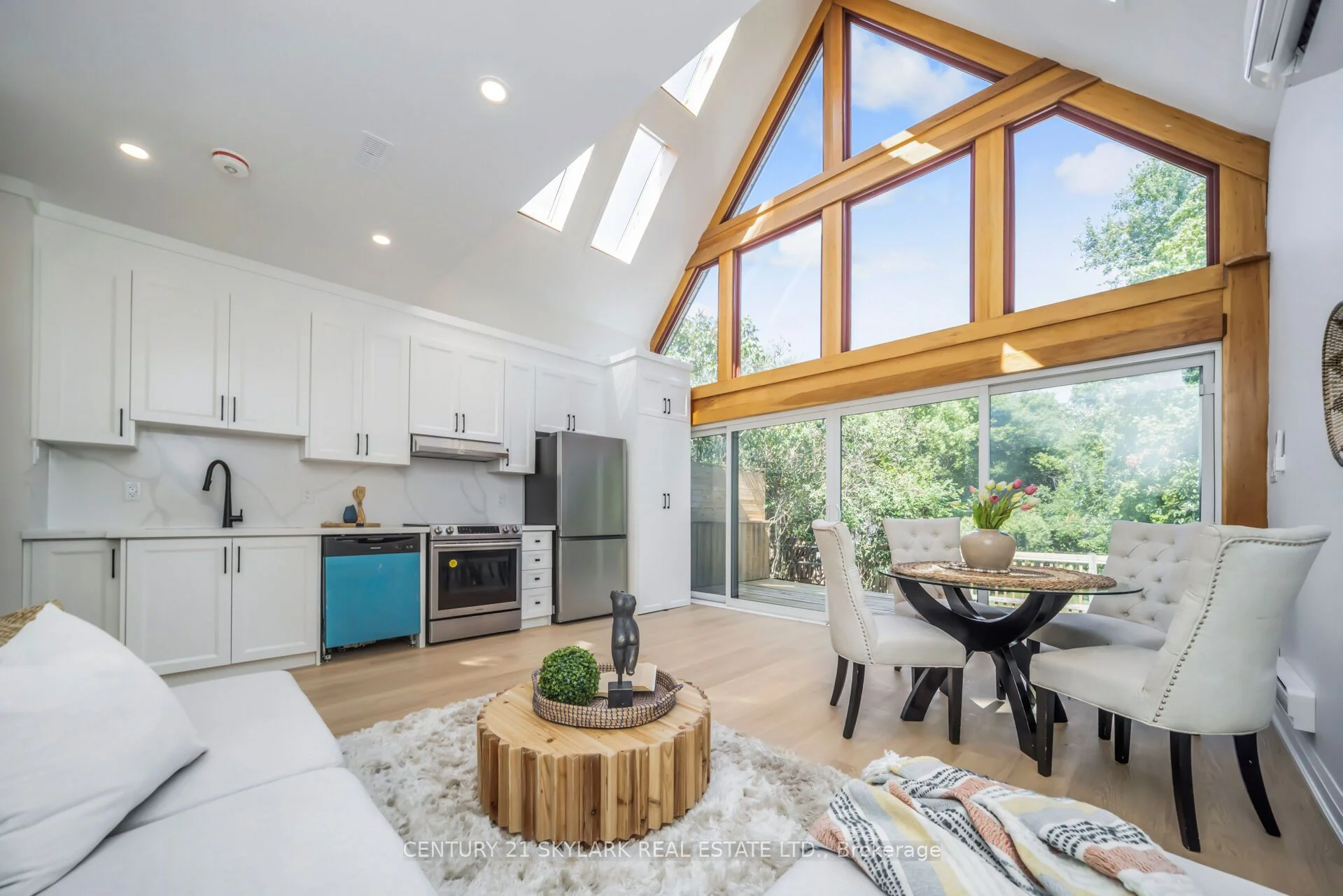 9 Berry Creek Drive UNIT 2, Toronto W10, ON M9W 4A1