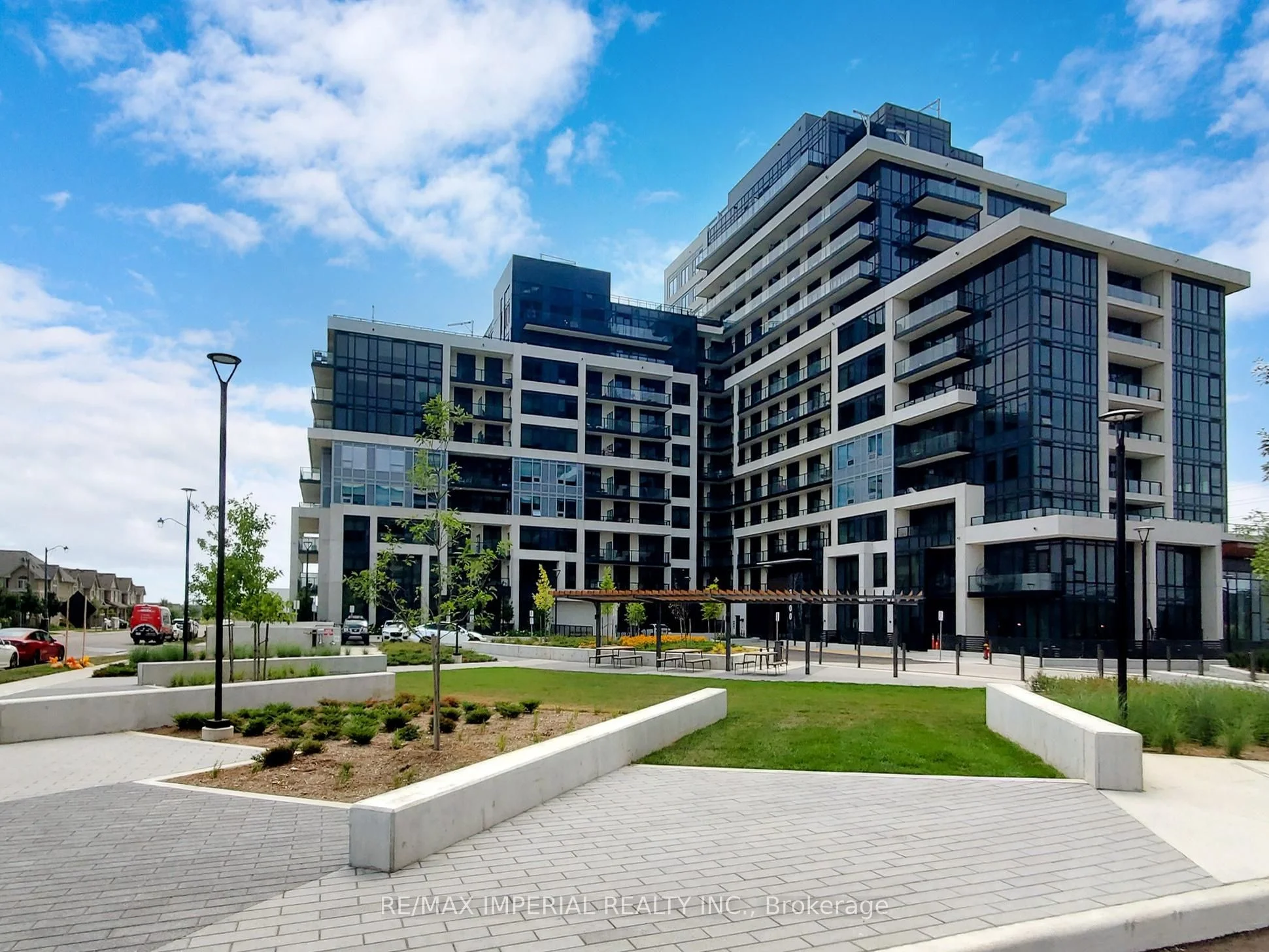 3200 William Coltson Avenue 328, Oakville, ON L6H 7W6