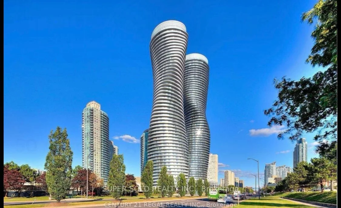 Condo Apartment in Mississauga