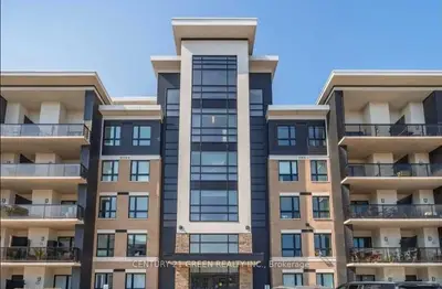 Condo Apartment in Milton