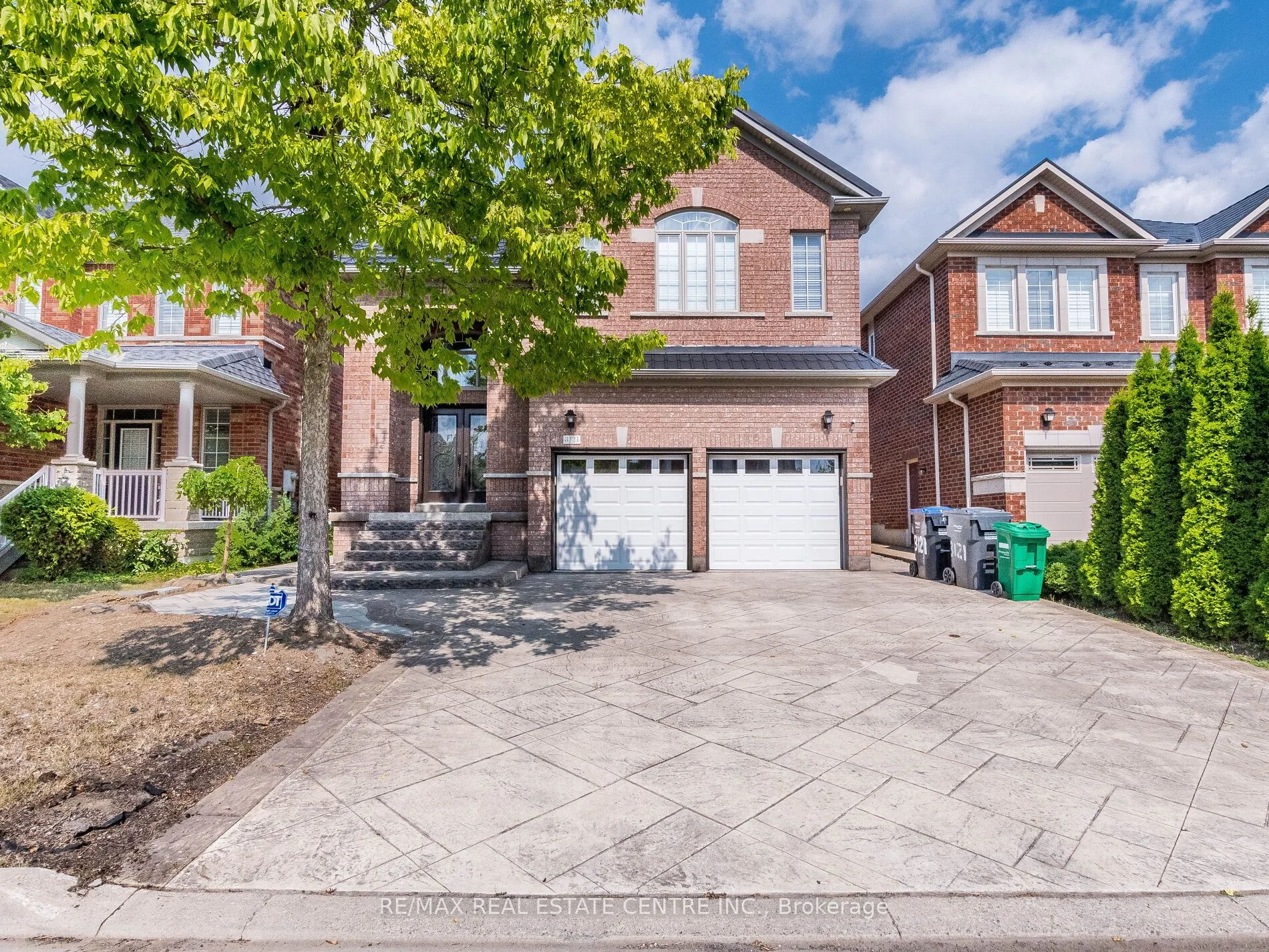 3121 Clipperton Drive, Mississauga, On L5m 0c2