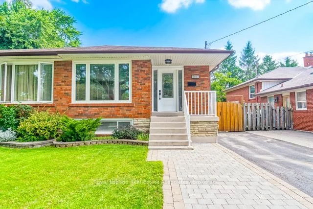 3623 Holden Crescent, Mississauga, On L5a 2v9