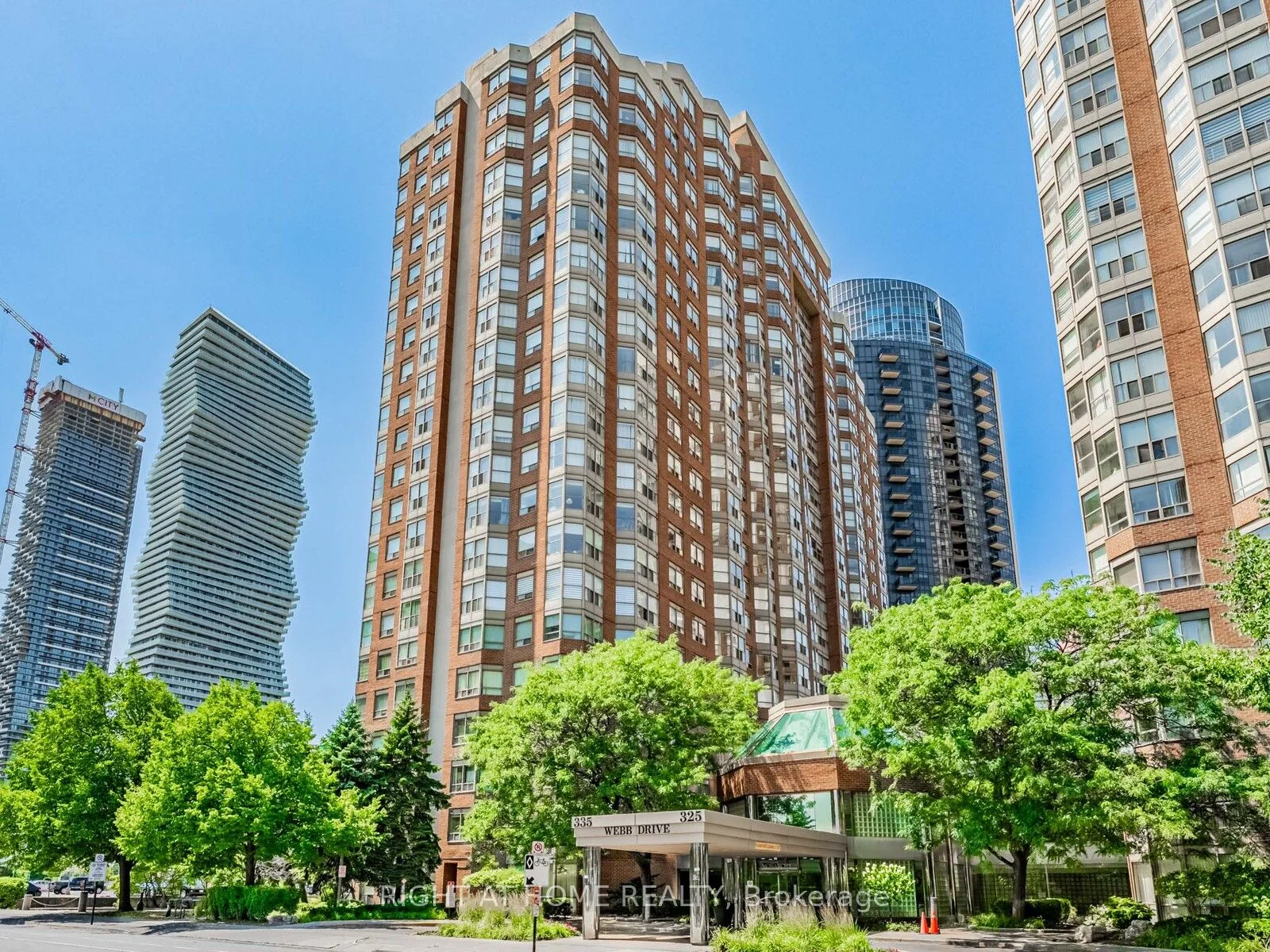 335 Webb Drive 1412, Mississauga, ON L5B 4A1