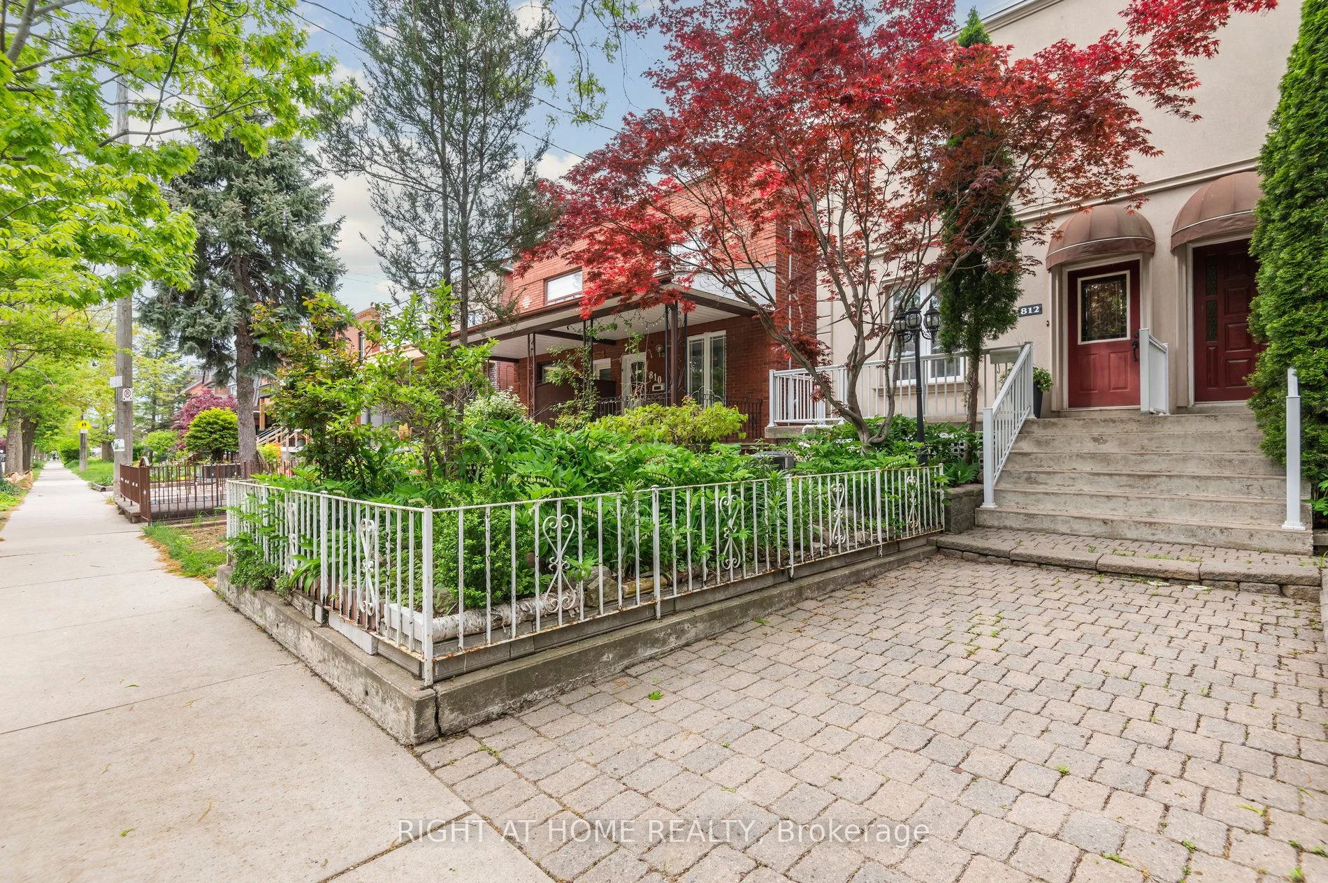 812 Gladstone Avenue, Toronto W02, ON M6H 3J6
