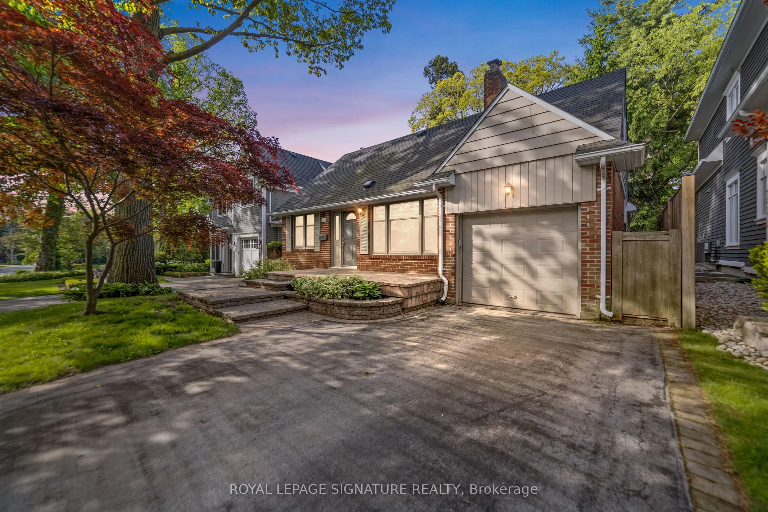 Detached in Oakville