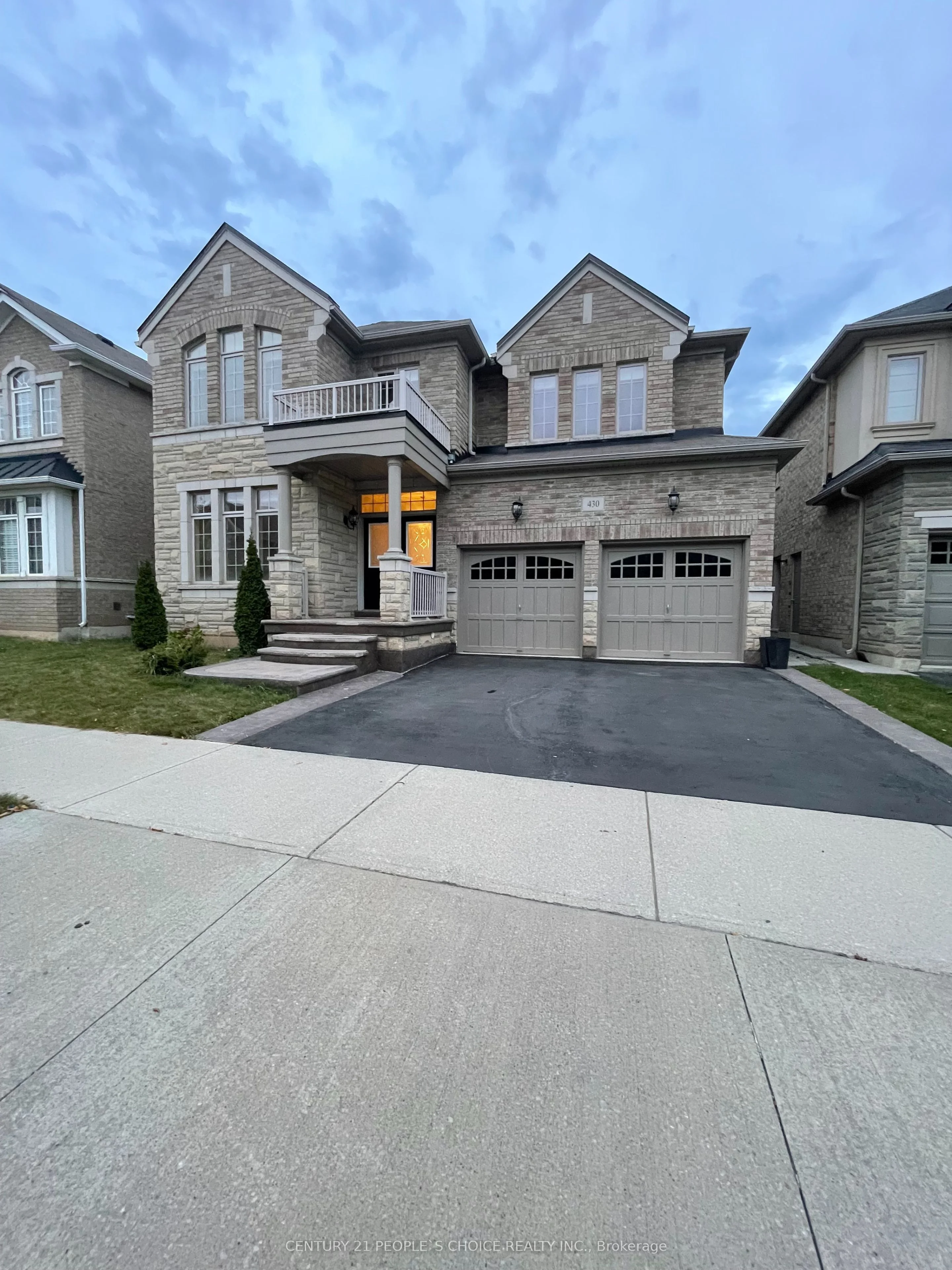 430 Hidden Trail, Oakville, ON L6M 4M2