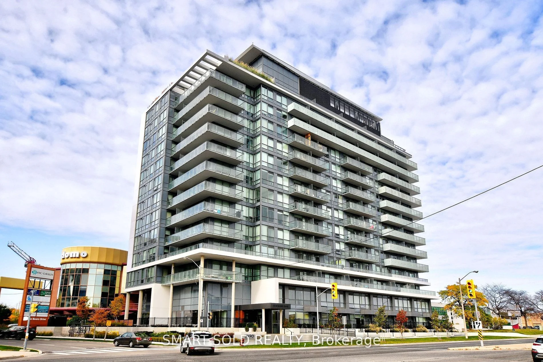 10 De Boers Drive 302, Toronto W05, On M3j 0l6