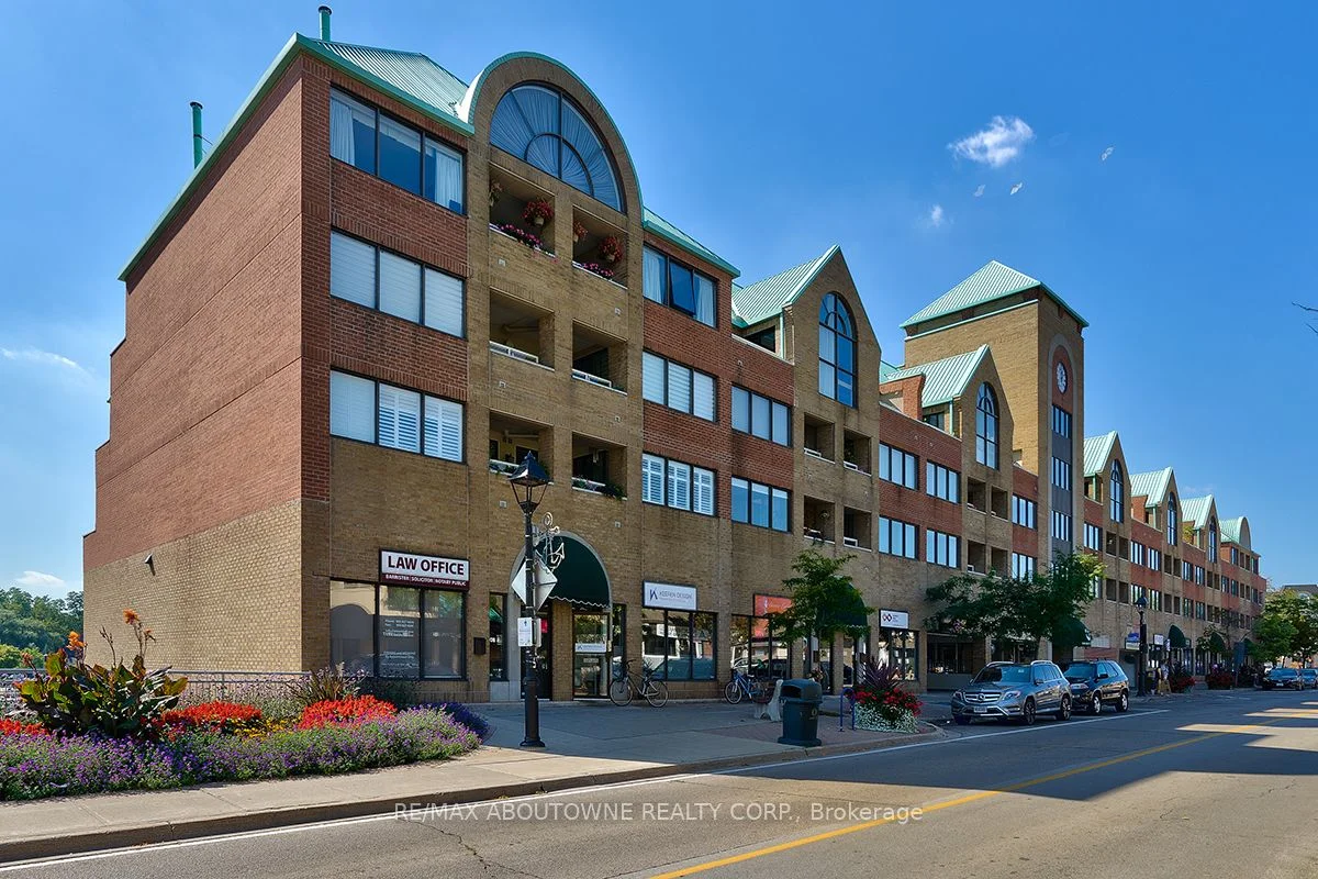 100 BRONTE Road 205, Oakville, ON L6L 6L5