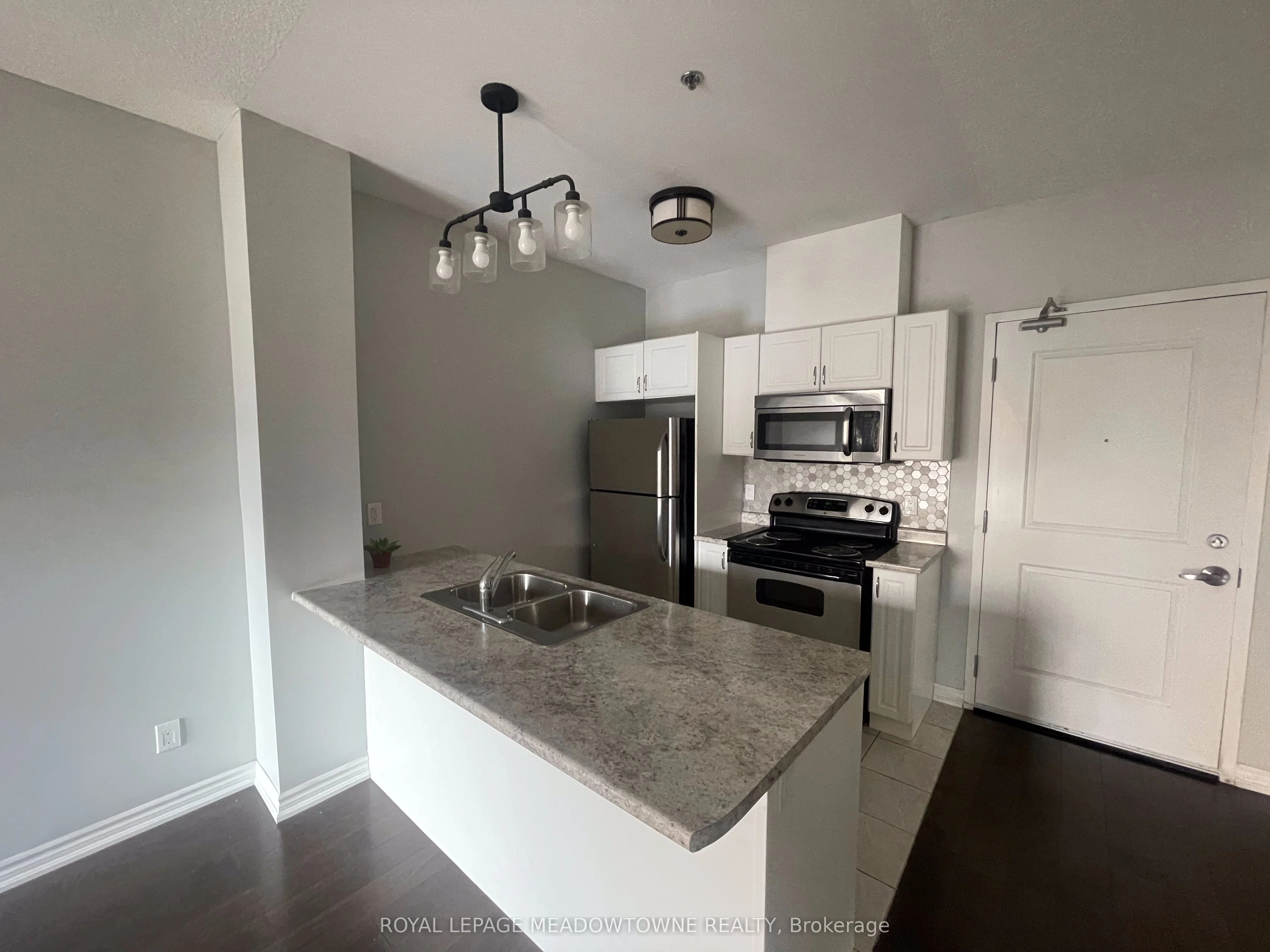 1370 Costigan Road 108, Milton, On L9t 0y8