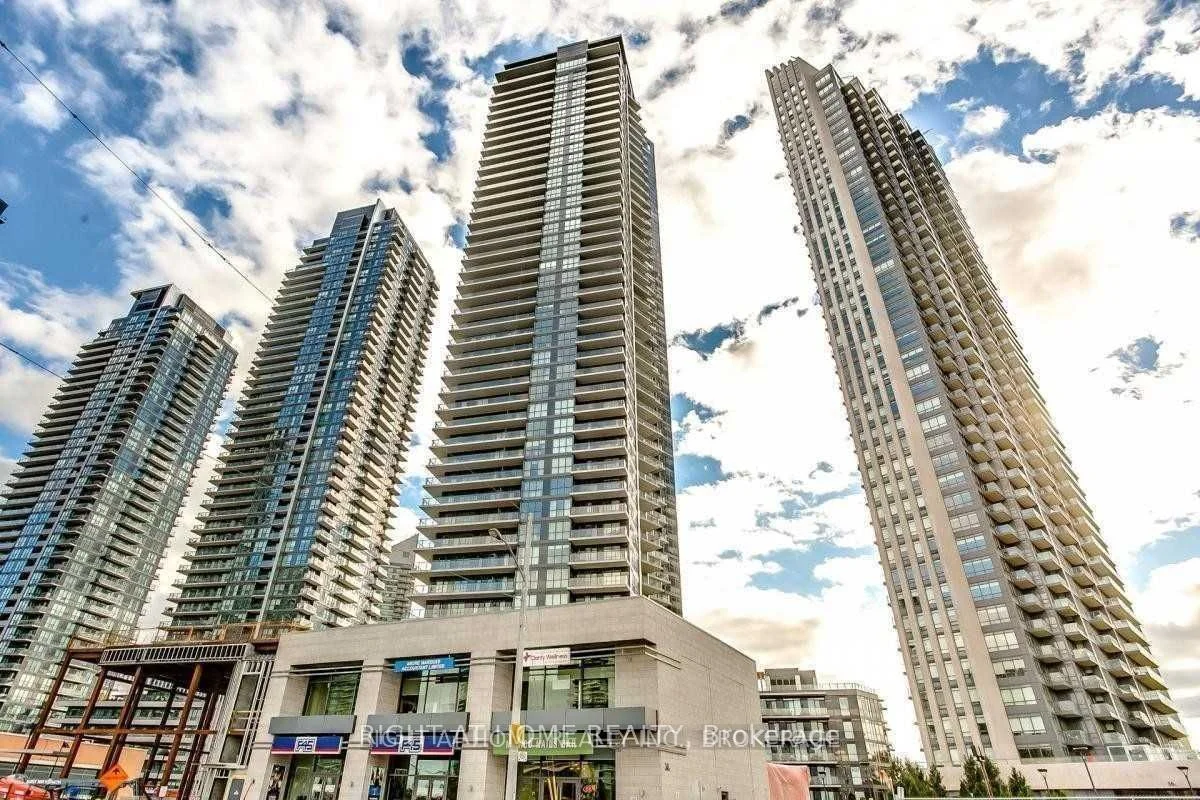 10 Parklawn Road 303, Toronto W06, ON M8Y 3H8