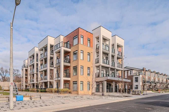120 Canon Jackson Drive 404, Toronto W04, On M6m 0b8