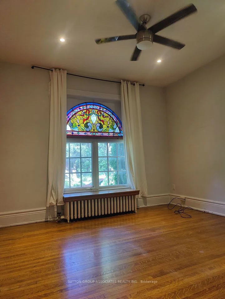 115 Marion Street 1, Toronto W01, ON M6R 1E6