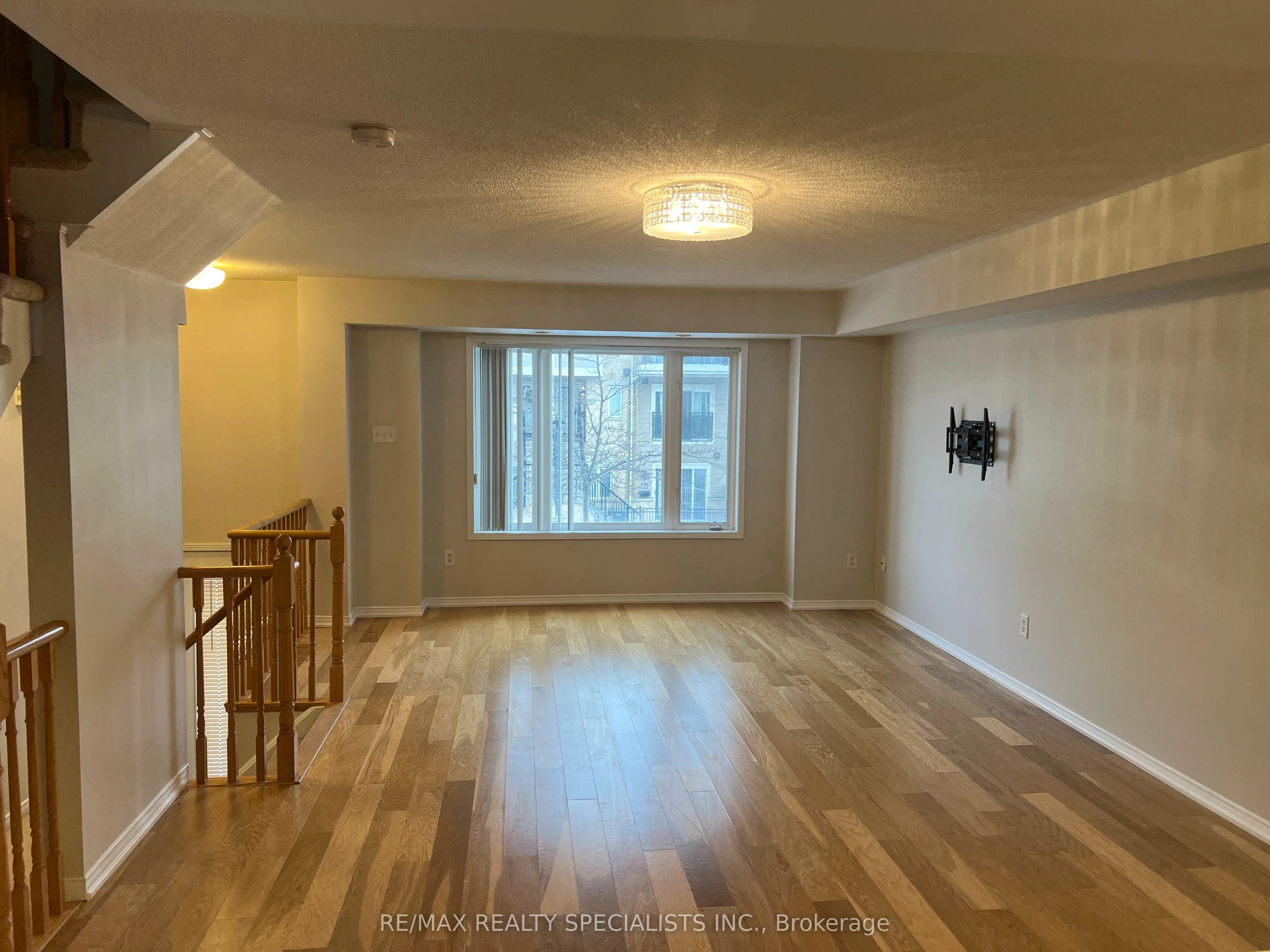 5035 OSCAR PETERSON Boulevard 49, Mississauga, ON L5M 0P4
