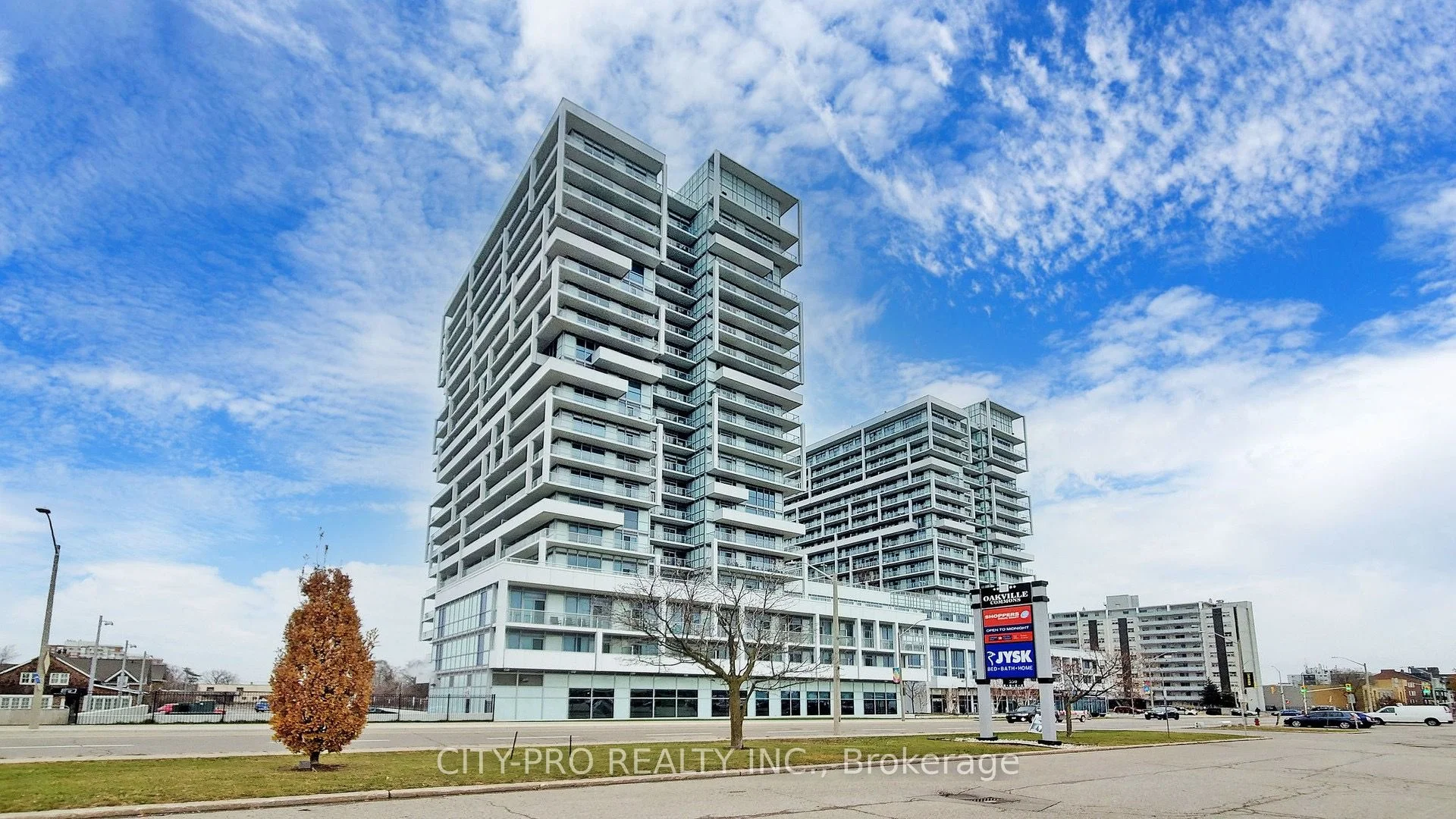 55 Speers Road 505, Oakville, ON L6K 3R6