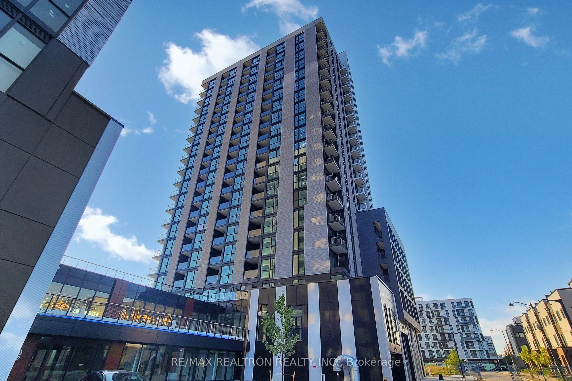 3079 Trafalgar Road 503, Oakville, ON L6H 8C5