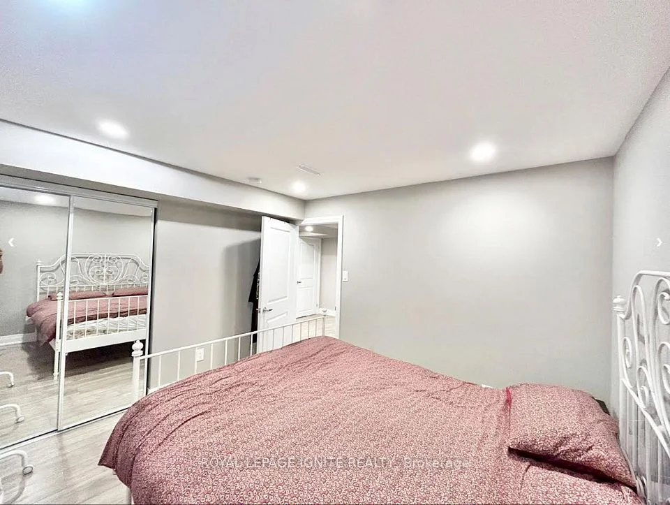 1131 Ivandale Drive Bsmnt, Mississauga, ON L5V 1A9