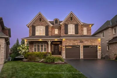 Detached in Halton Hills