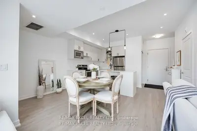 Condo Townhouse in Toronto
