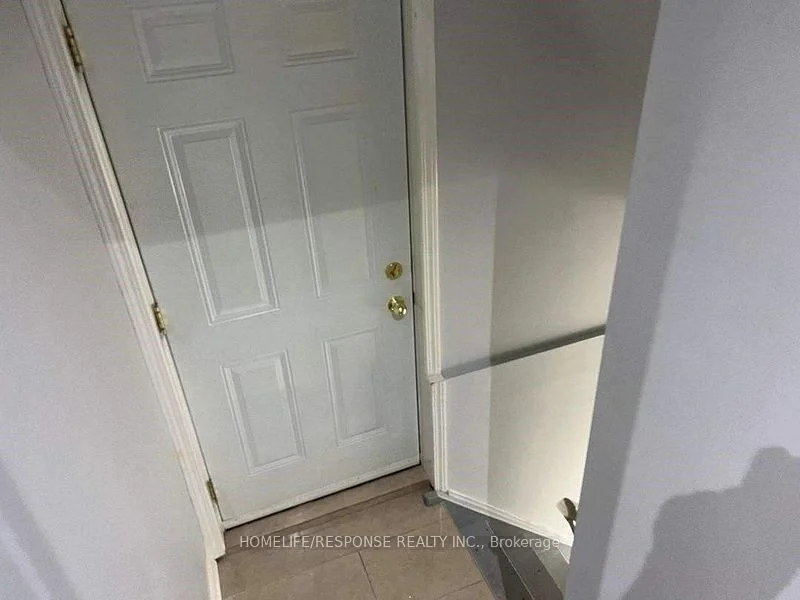 5169 Palomar Crescent Lower, Mississauga, ON L5R 2X2