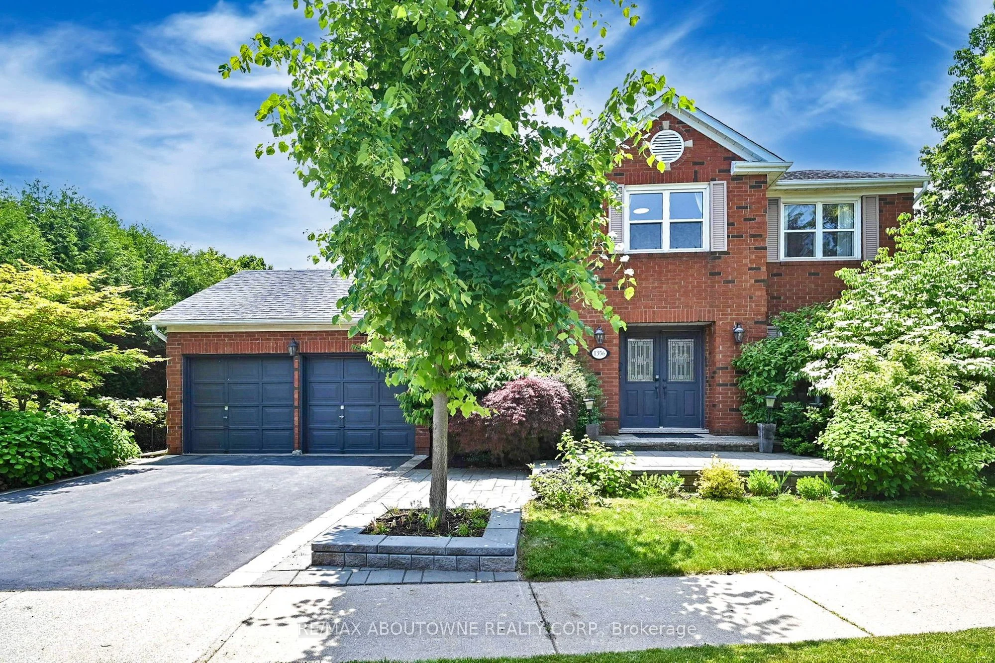 1356 Monks Pass, Oakville, ON L6M 1J5