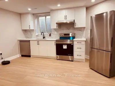 6320 Lorca Crescent, Mississauga, ON L5N 2J4