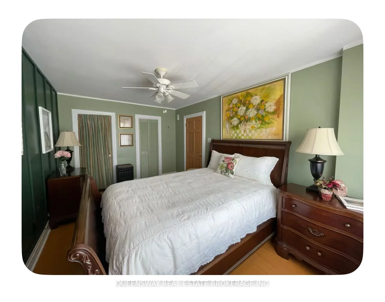 14 Oakfield Drive, Toronto W07, ON M8Y 1N7