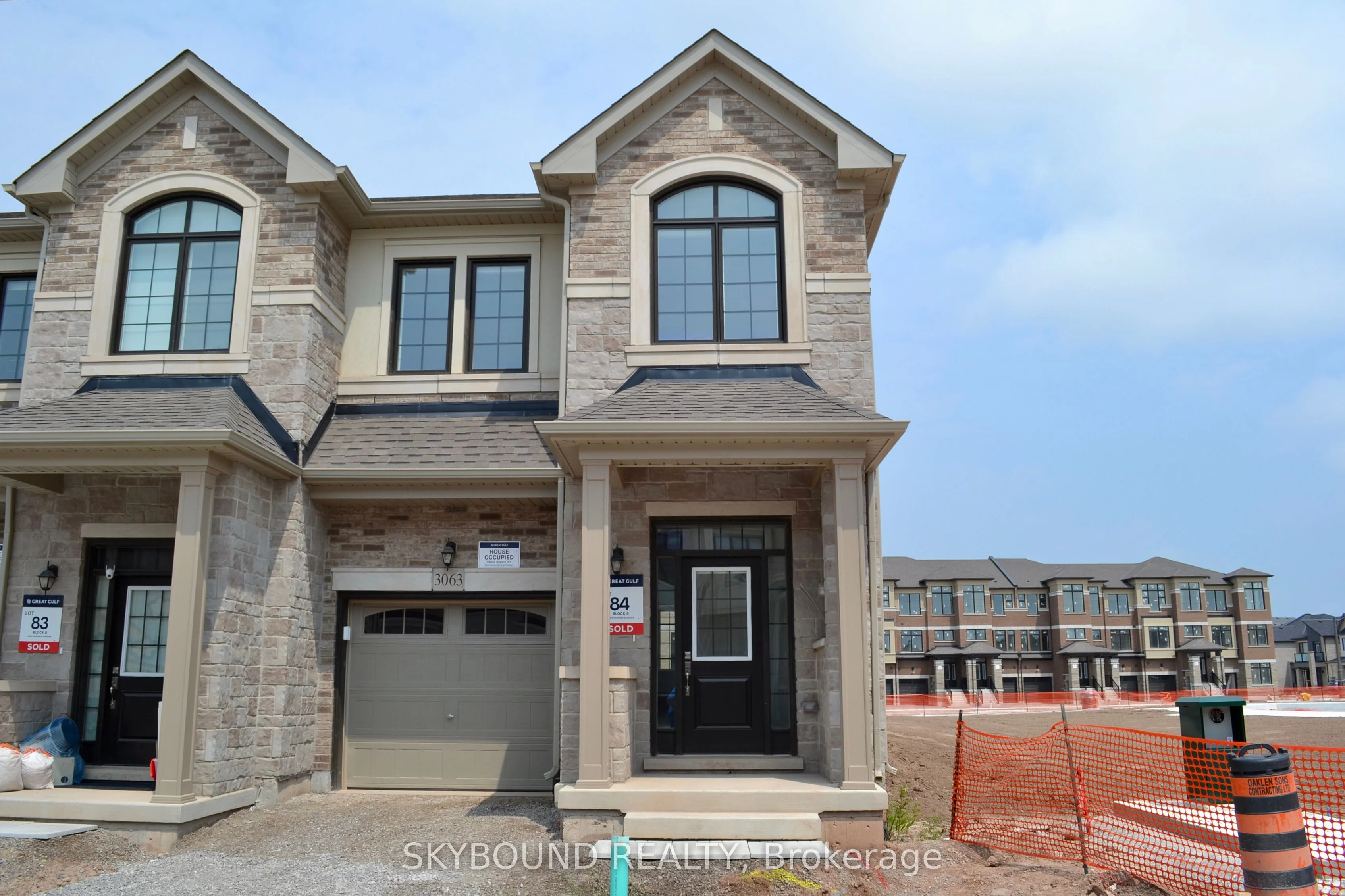 3063 Harvard Gardens, Oakville, ON L6H 7H5