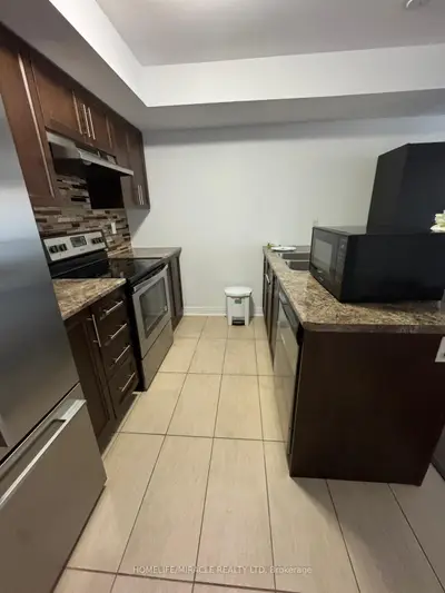 Condo Townhouse in Brampton